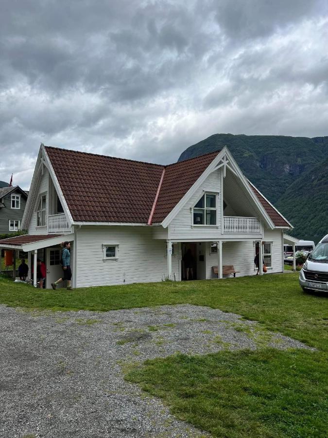 Undredal Fjord Apartments Exteriör bild