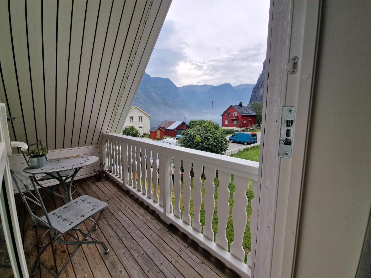 Undredal Fjord Apartments Exteriör bild
